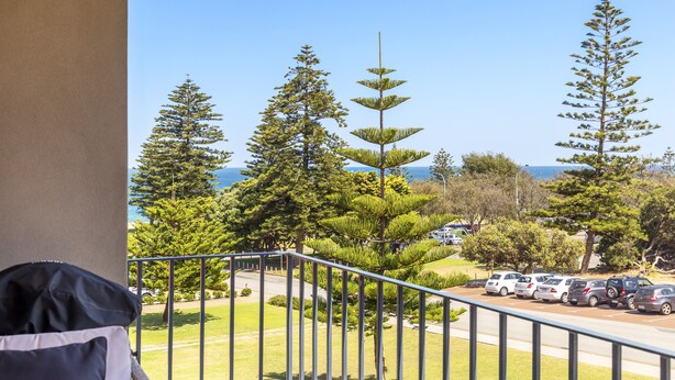 Apartment, 2 Bedrooms | Balcony - Cottesloe Marine Apartment (Cottesloe)