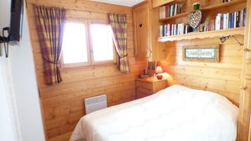 2 slaapkamers, een strijkplank/strijkijzer, wifi