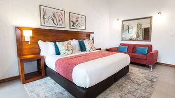 Family Chalet | 3 bedrooms, in-room safe, iron/ironing board, free WiFi