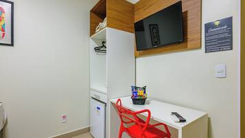 Triple Room (1 Double bed + 1 Single bed) | 1 bedroom, minibar, desk, free WiFi