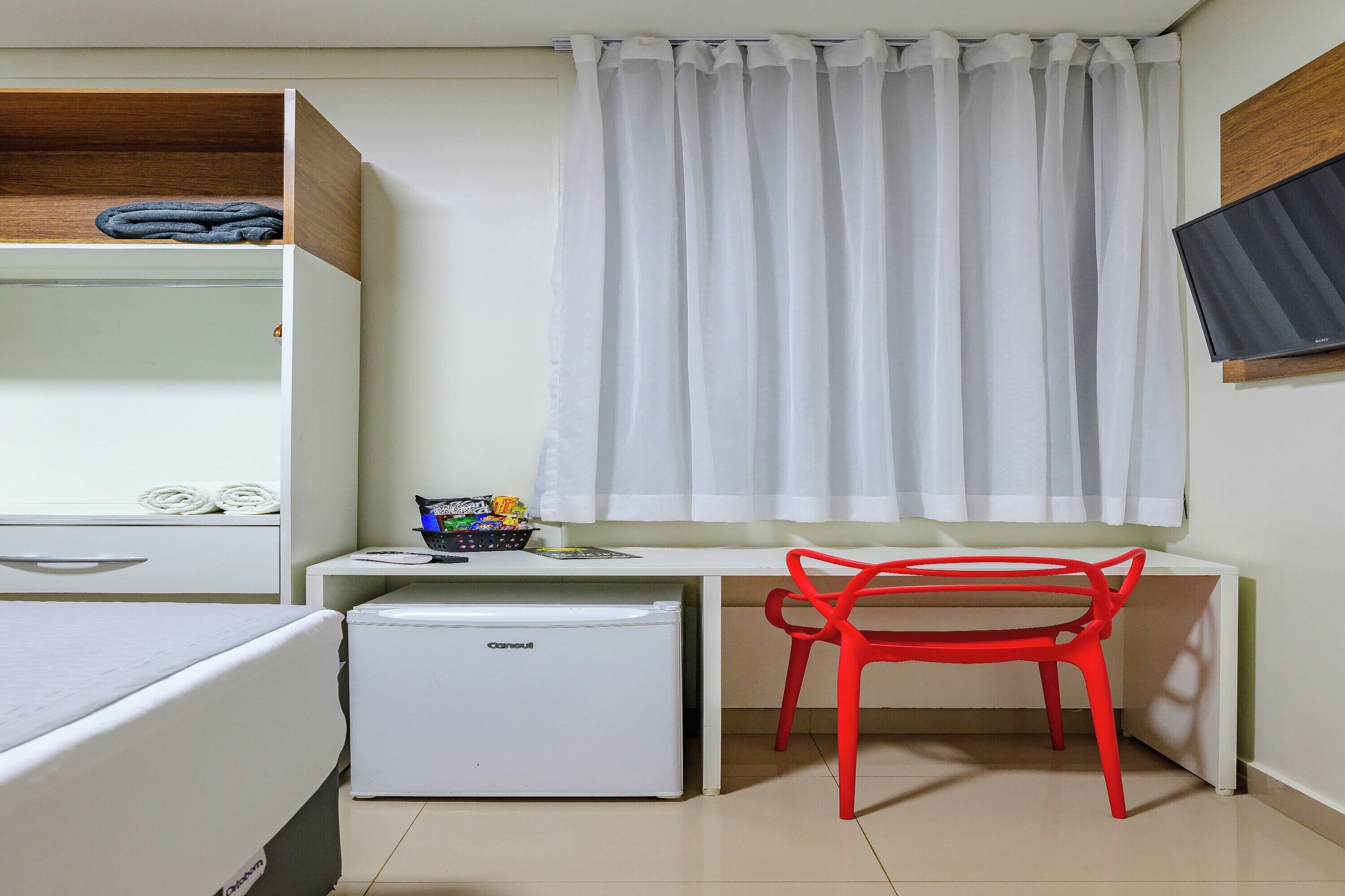 双人房 | 迷你吧、办公桌、免费 WiFi、床单