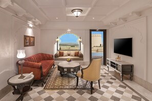 Aurika Suite with Private Plunge Pool | Soundproofing, free WiFi, bed sheets - Aurika, Udaipur - Luxury by Lemon Tree Hotels (Udaipur)