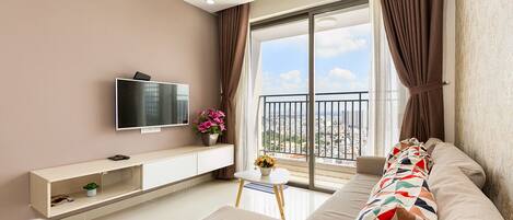 TV, lareira, Netflix, pebolim