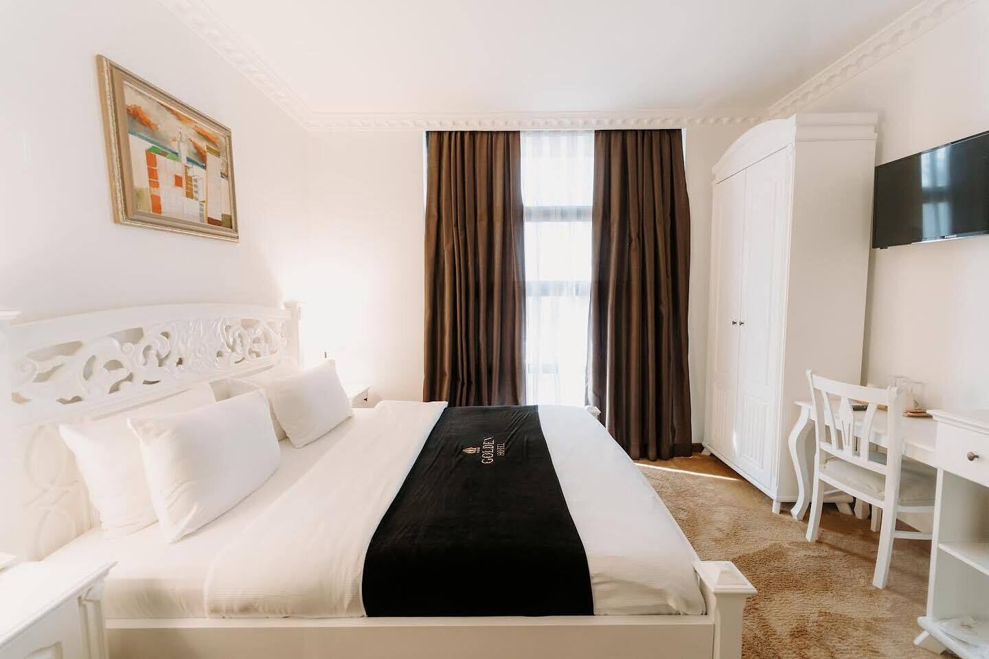 單人房 | 迷你吧、客房內保險箱、書桌、隔音