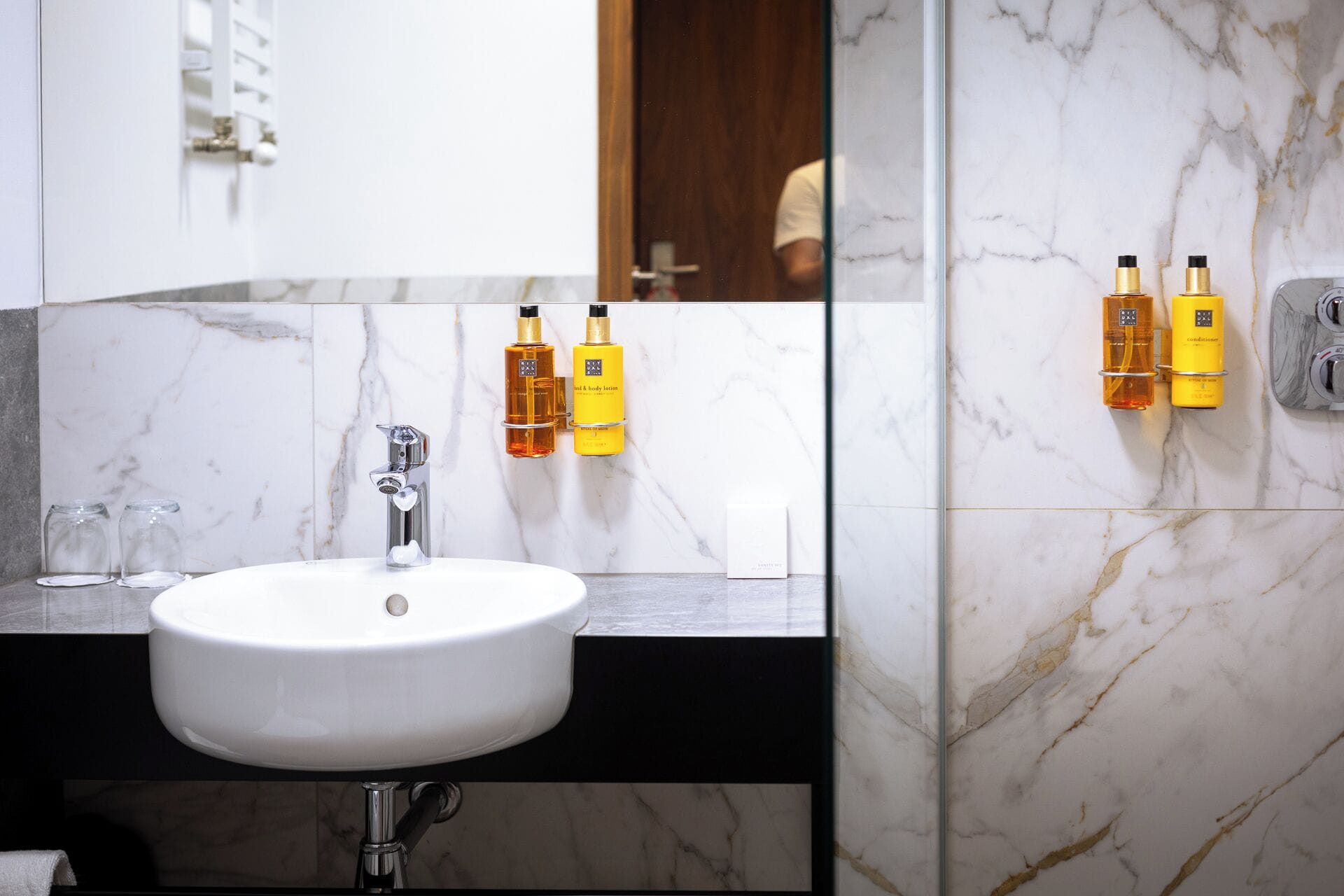 deluxe double or twin room, 1 bedroom, balcony | bathroom | shower, hair dryer, towels, soap