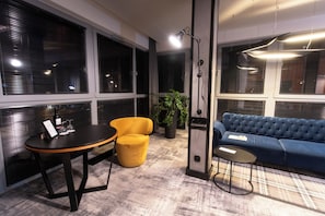 Phòng Suite Executive, 1 phòng ngủ, không hút thuốc | Minibar, két bảo mật tại phòng, bàn, màn/rèm cản sáng