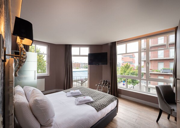 Comfort Double Room, Terrace | Individually decorated, individually furnished, free WiFi - Antwerp Harbour View (Antwerp)