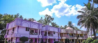 Hotel Ganpati Resort