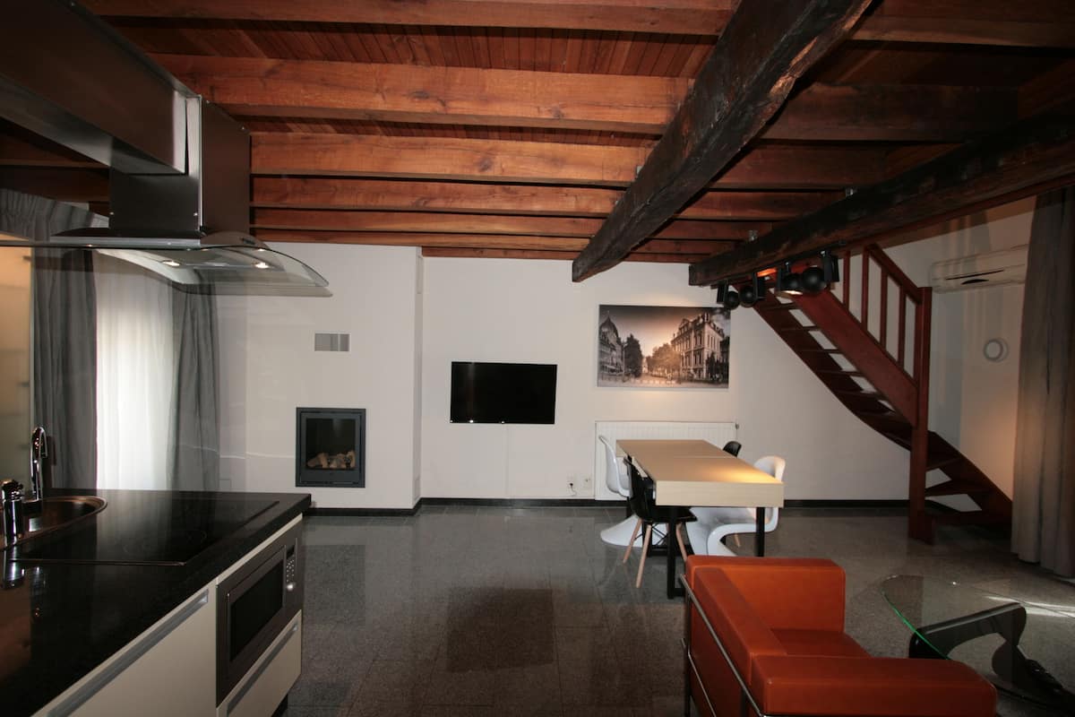 Appartement, 2 slaapkamers | Dineren op de kamer