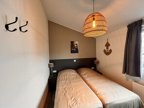 2 bedrooms, free WiFi, bed sheets - Exclusive holiday villa ***** Markermeer Bovenkarspel directly on the Markermeer (Bovenkarspel)