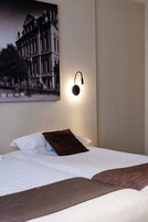 Apartamento, 2 habitaciones | Cortinas opacas y sistema de insonorización