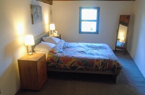 4 bedrooms, free WiFi, bed sheets