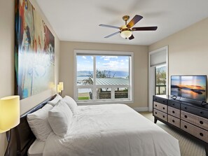 2 bedrooms, iron/ironing board, travel cot, free WiFi