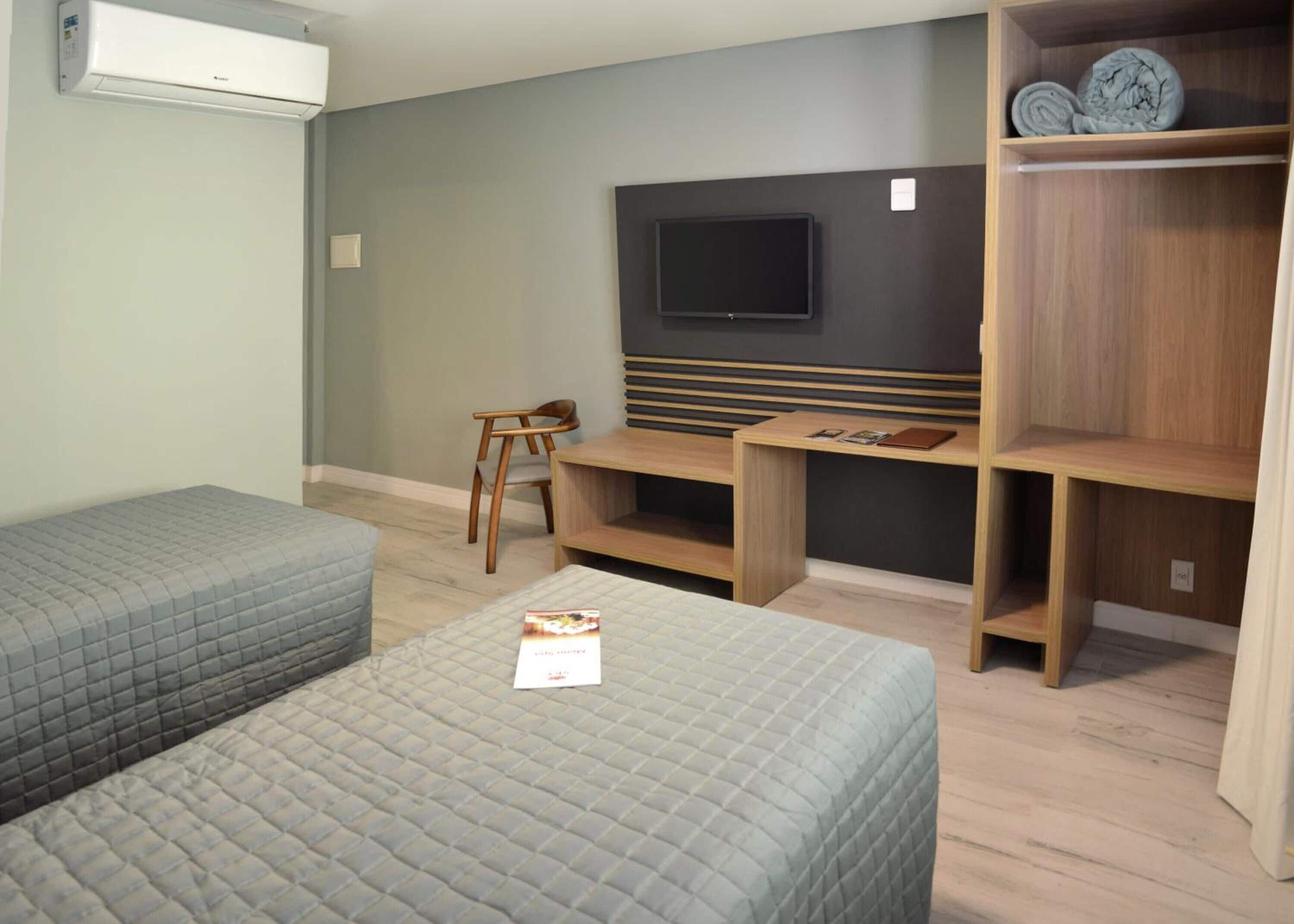 1 bedroom, minibar, desk, blackout curtains