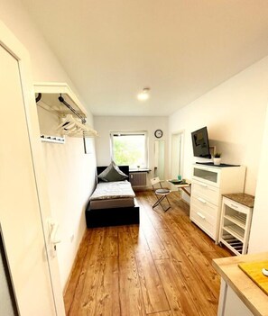 Basic Studio | Bed sheets - Ferienwohnungen AKH Home (Sankt Wendel)