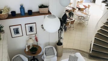 Zona de estar del vestíbulo