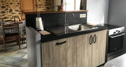 Quiet accommodation in the canton of DOMME near SARLAT and GOURDON (furnished 3 stars)