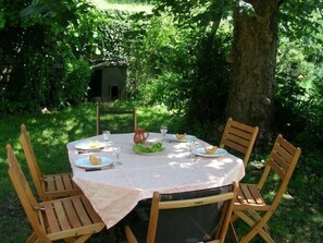 Free daily local cuisine breakfast  - Domaine du Clap (Pranles)
