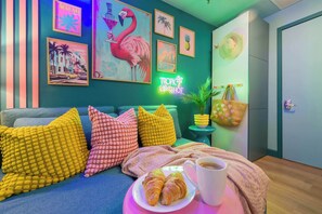 Interior - ‼️Stylish Oceanfront‼️ Stay on Iconic Ocean Drive (Miami Beach)