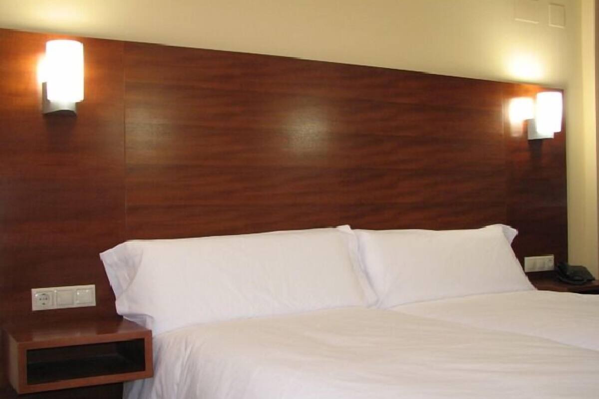 In-room safe, free cribs/infant beds, rollaway beds, free WiFi