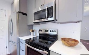 Fridge, microwave, oven, stovetop - Great Location ..Cute Cottage in Hip East Nashville (Nashville)