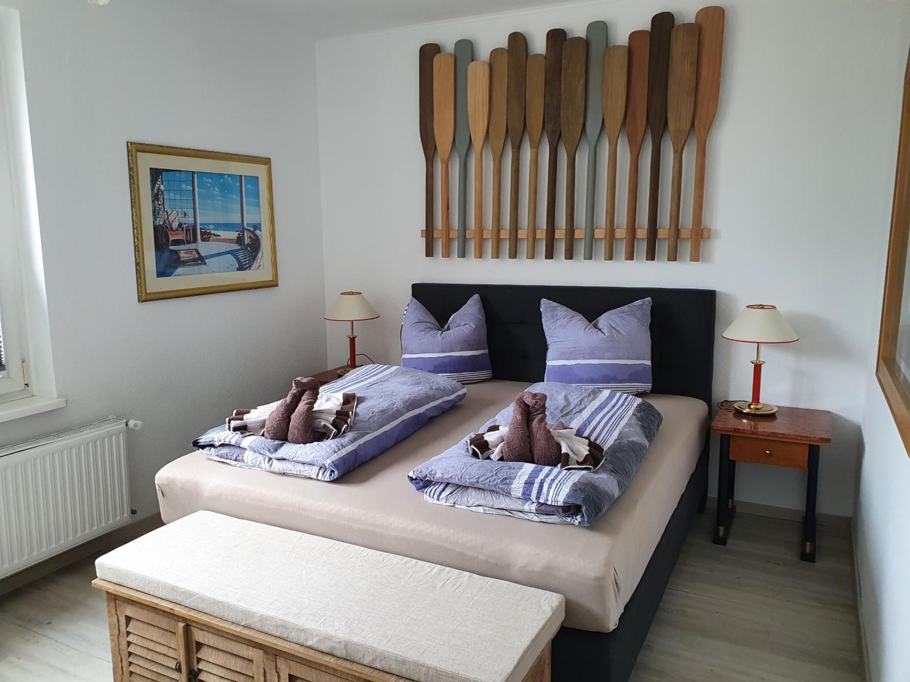 Premium bedding, desk, free WiFi