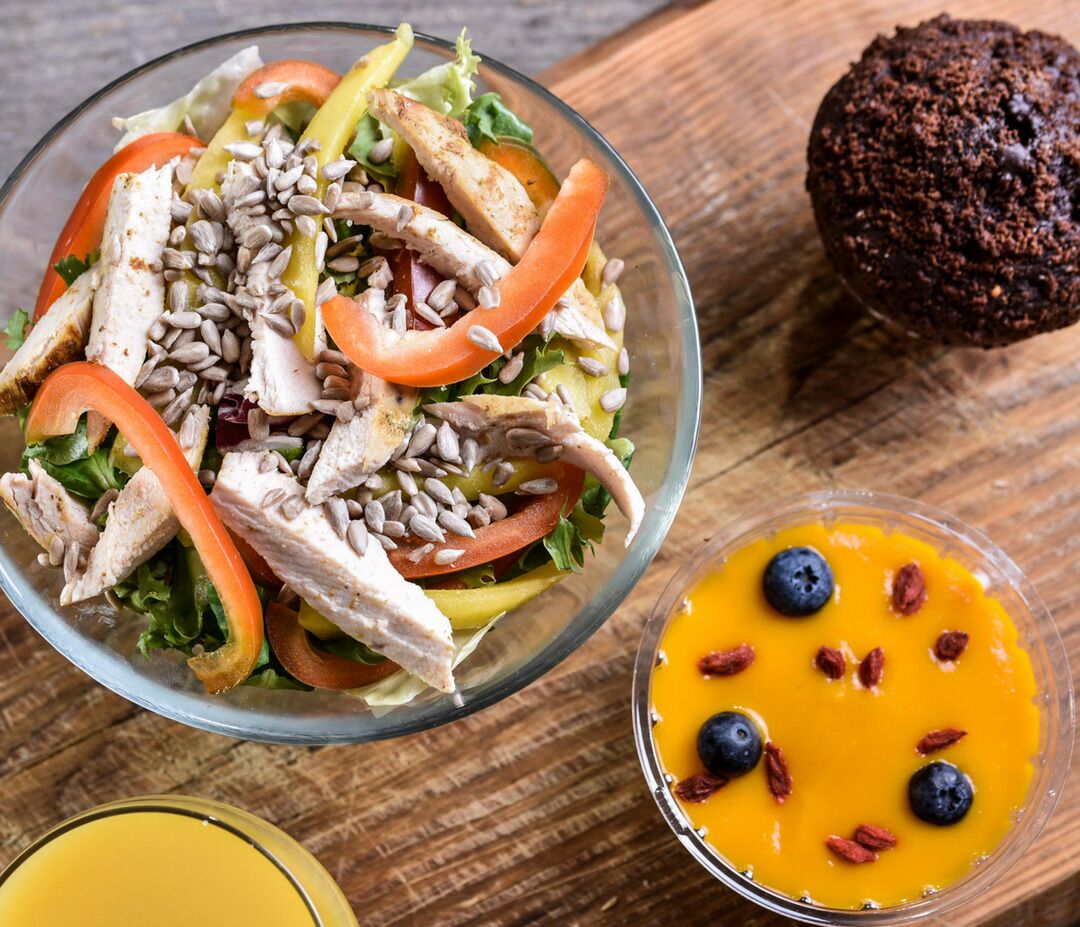 daily continental breakfast (pln 35 per person)