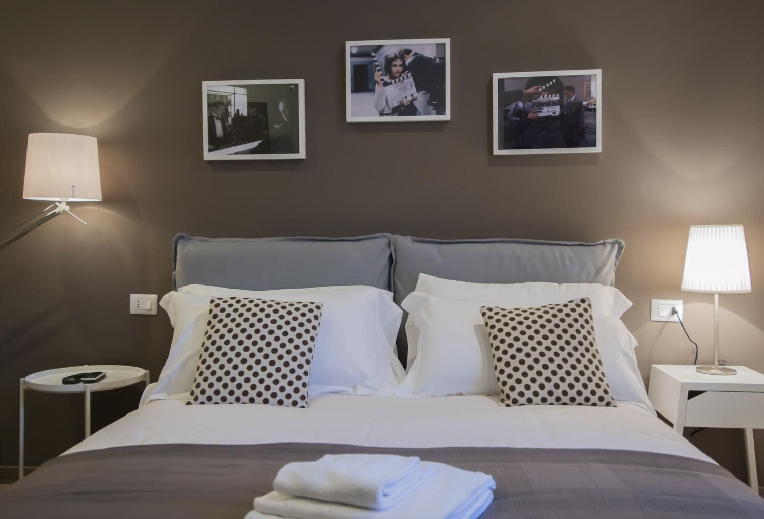 Zimmersafe, Schreibtisch, schallisolierte Zimmer, kostenloses WLAN