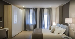 ห้องดับเบิล | ตู้นิรภัยในห้องพัก, โต๊ะทำงาน, ห้องเก็บเสียง, Wi-Fi ฟรี