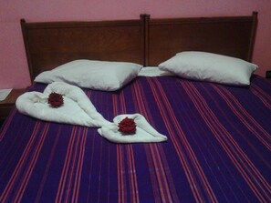 Apartment | Blackout curtains, free WiFi, bed sheets