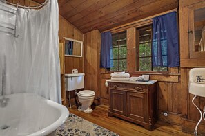 Bathtub, hair dryer, towels