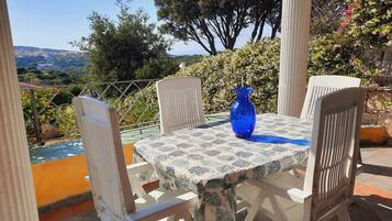 Superior-Haus, 1 Schlafzimmer, Terrasse, eingeschränkter Meerblick | Ausblick vom Zimmer