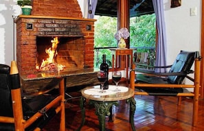 Habitación doble romántica (Hortensias) | Minibar, caja de seguridad en la habitación y decoración personalizada 