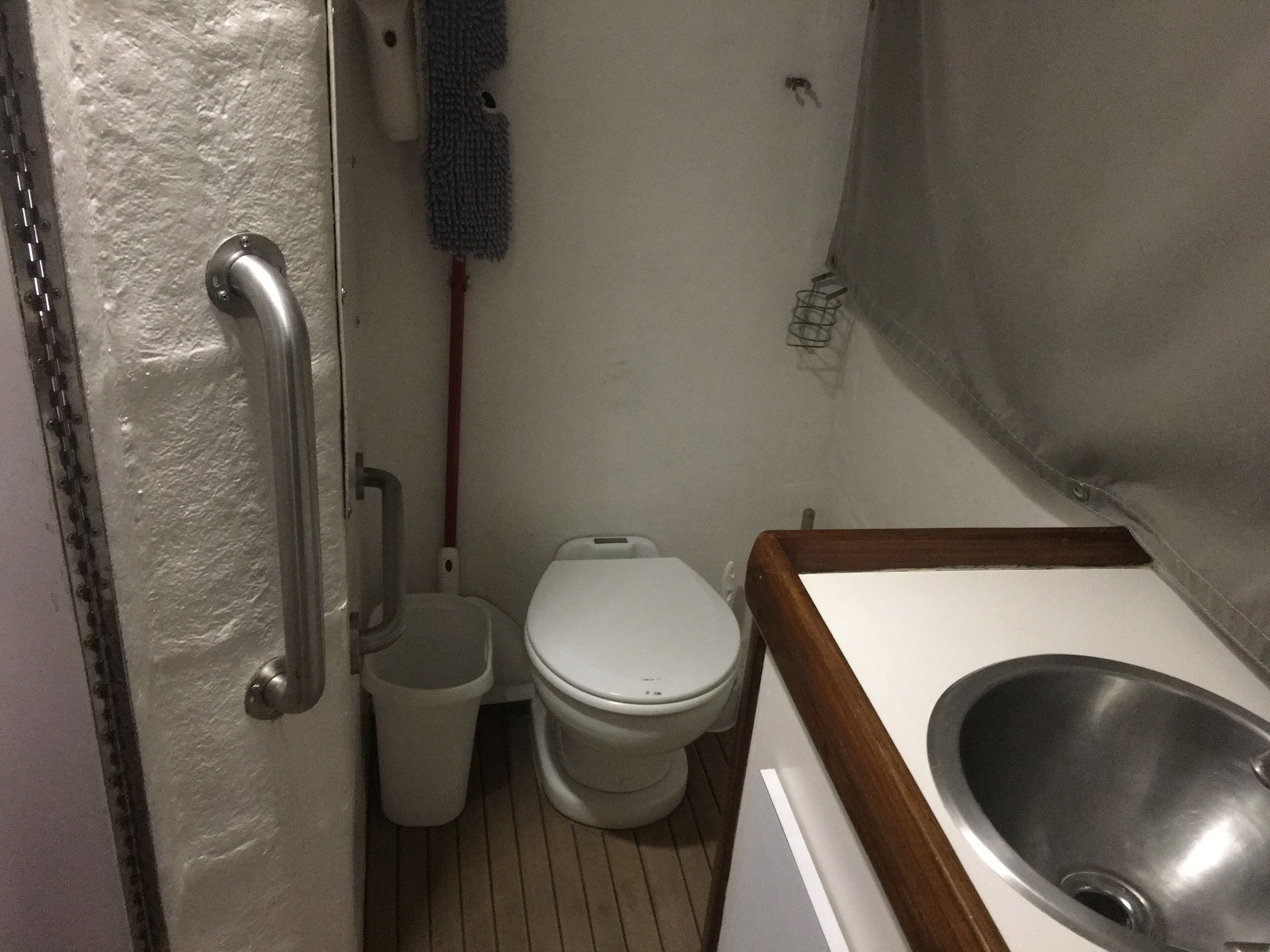 Dusche, Handtücher, Seife, Toilettenpapier