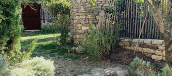 House with Provencal charm for lovers of authenticity.