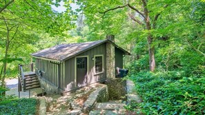 Exterior - Carruth Cottage - Studio APT, Walk to Lake Junaluska Conference Center, Lake (Lake Junaluska)