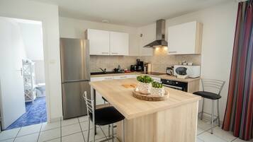 Lägenhet - 1 sovrum (Le Dixmude) | Eget kök | Stort kylskåp, mikrovågsugn, ugn och spishäll