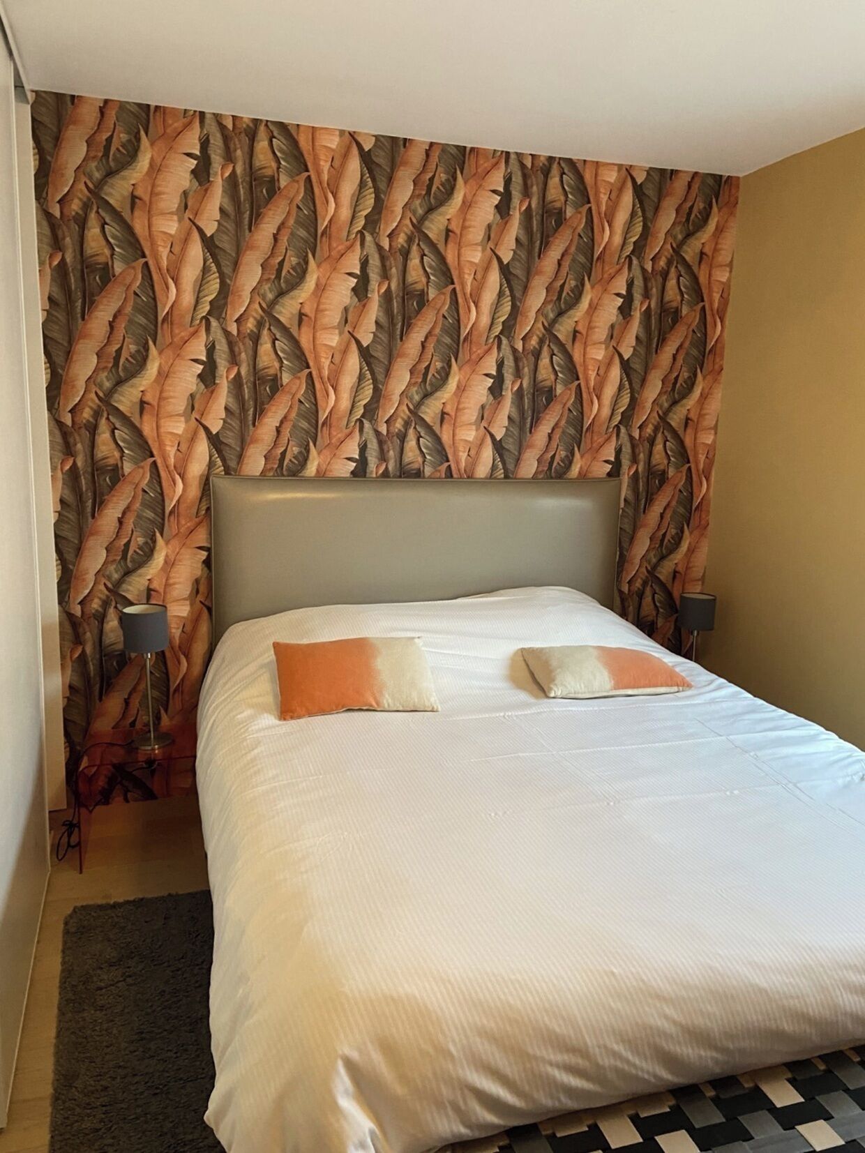 Apartment, 1 Katil Ratu (Queen) | Dihias secara berasingan, dilengkapkan perabot secara berasingan, meja 