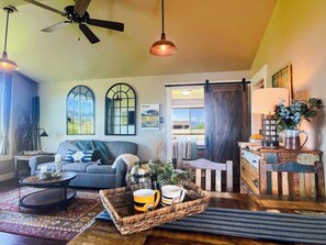 Smart TV, fireplace, stereo