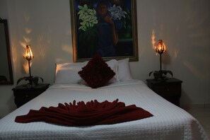 20 chambres, coffres-forts dans les chambres, fer et planche à repasser