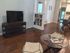 Smart TV, books