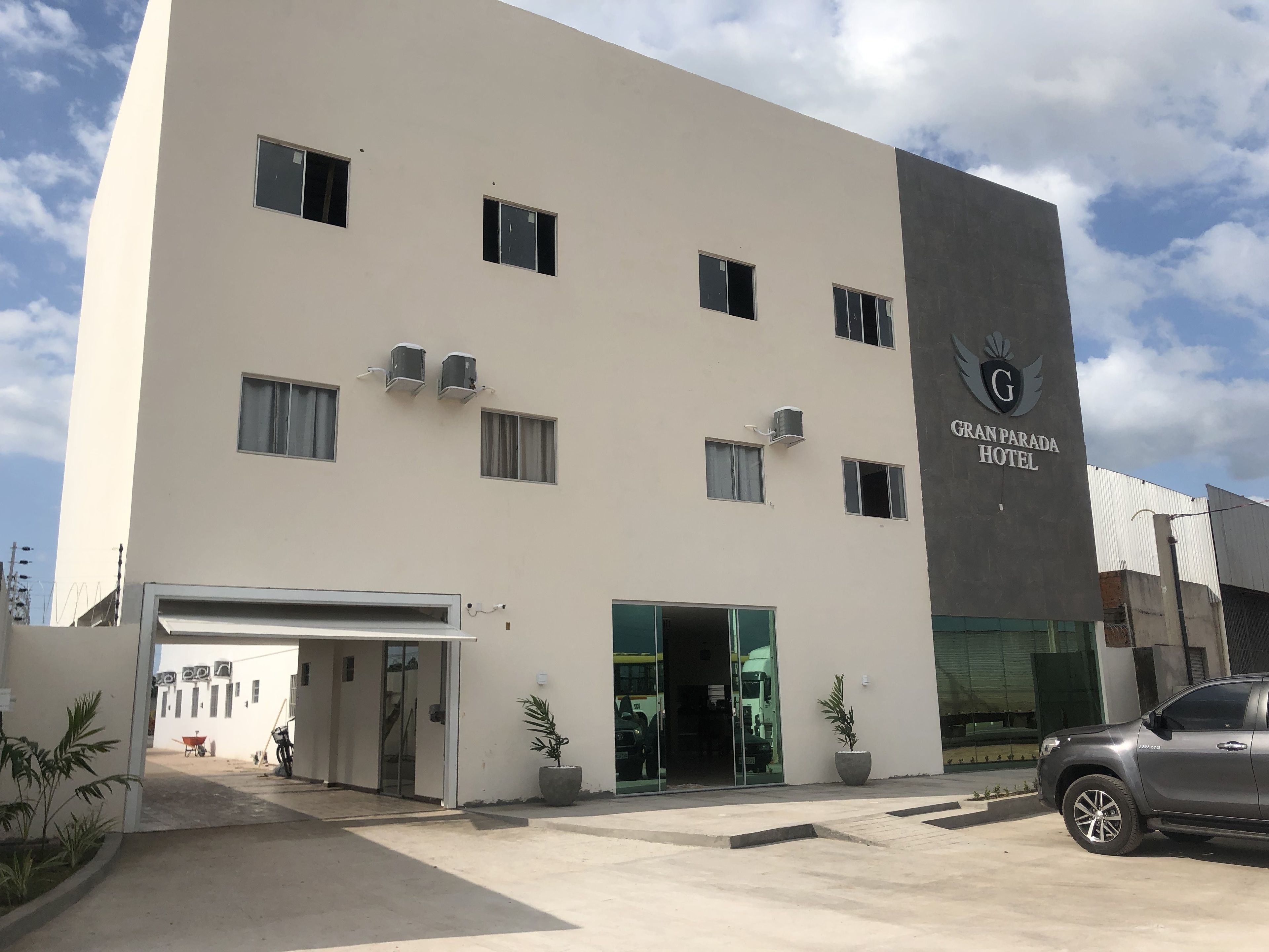 واجهة المنشأة