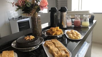 Café da manhã continental grátis todos os dias
