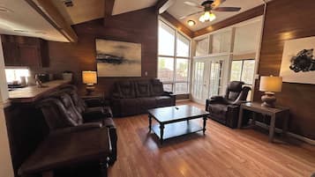 Fernseher, DVD-Player