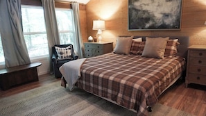 3 bedrooms, iron/ironing board, travel cot, WiFi