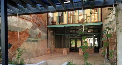 Blu-Buck Mercantile Hotel Apt. A
