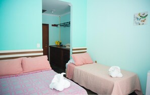 Minibar, free WiFi, bed sheets