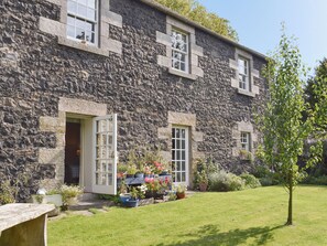 Property grounds - The Barracks @ East Neuk Orchards (Pittenweem, near Anstruther)