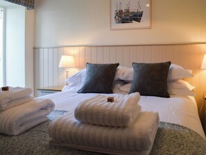 4 Schlafzimmer, kostenloses WLAN, Bettwäsche