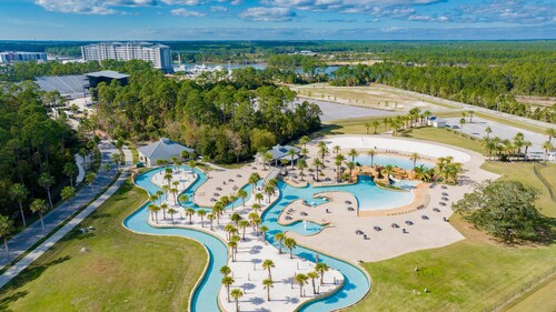 Waterfront 2BR at The Wharf • Sleeps 8 • Amazing Views • Oasis Pool